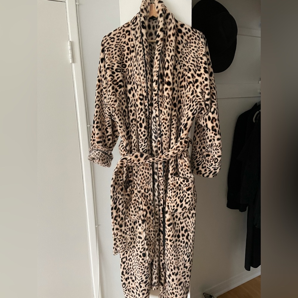 Victoria’s Secret Long Rob